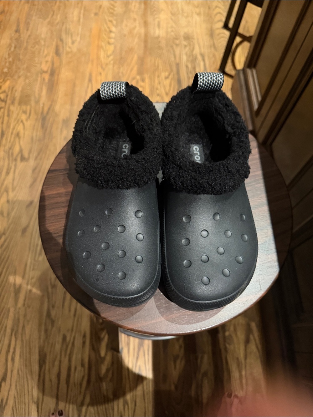 CROCS Unisex Black Fuzzy-Lined Slip-On Clogs